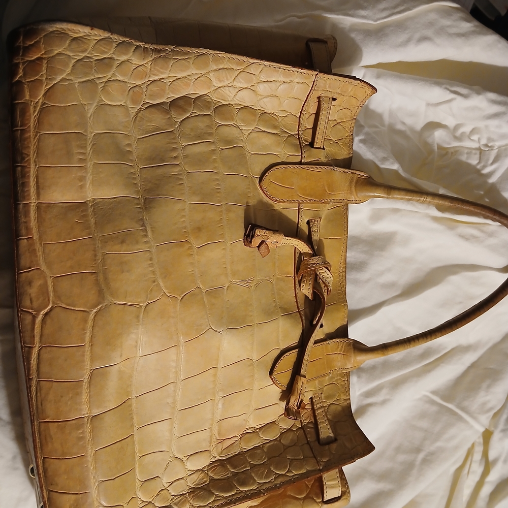 Dooney & Bourke Tan Croc-Embossed Crossbody Bag
